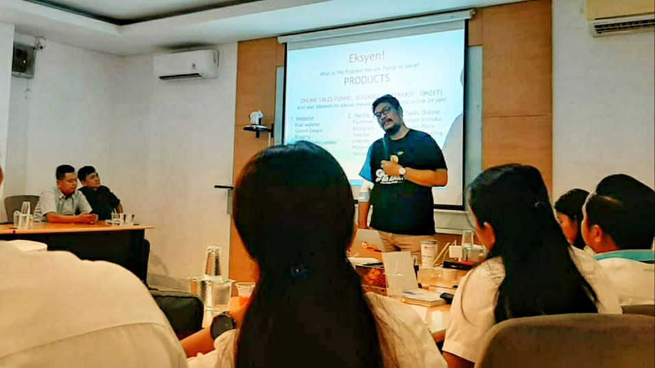 Training Digital Marketing Untuk Team Sales Daihatsu