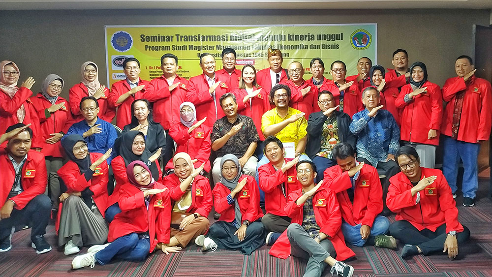 Seminar Transformasi Digital Mahasiswa S2 UNTAG Semarang